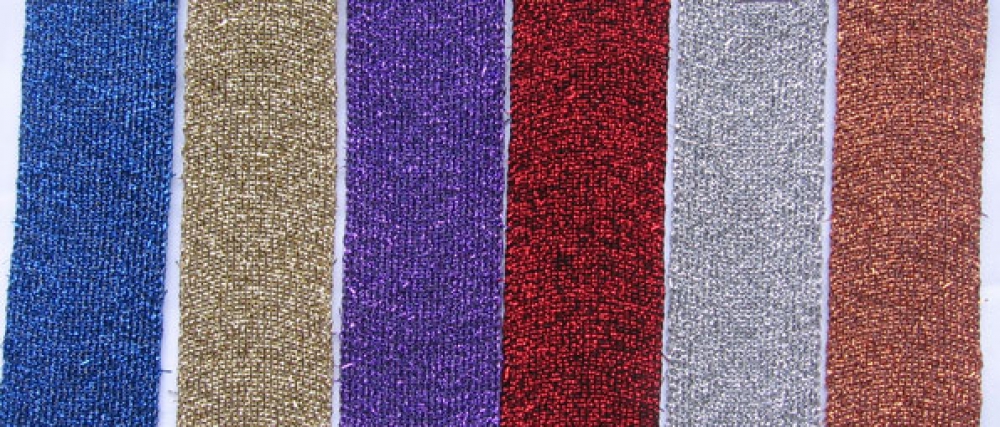Dekobänder im Metallicfarblook gestrickt ohne Draht